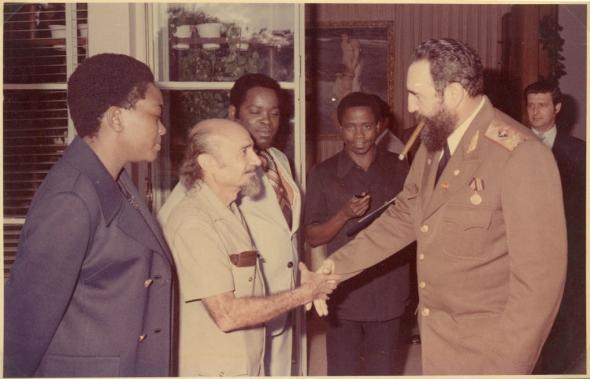 António Jacinto e Fidel Castro em Havana