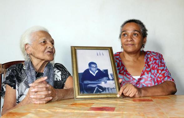 Maria Eugénia Cruz e a filha Marília, 